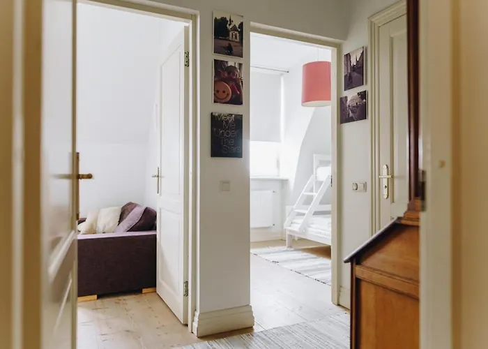 Dream - Art Gallery Family With 2 Bathrooms Appartamento Reval