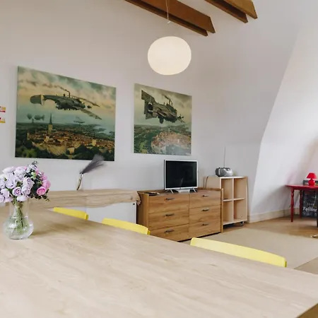 Dream - Art Gallery Family With 2 Bathrooms