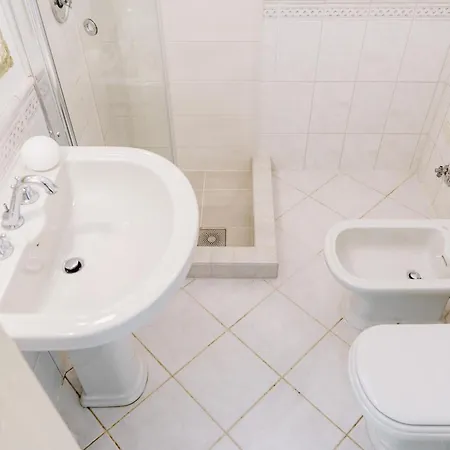 Apartment Dream - Art Gallery Family With 2 Bathrooms *